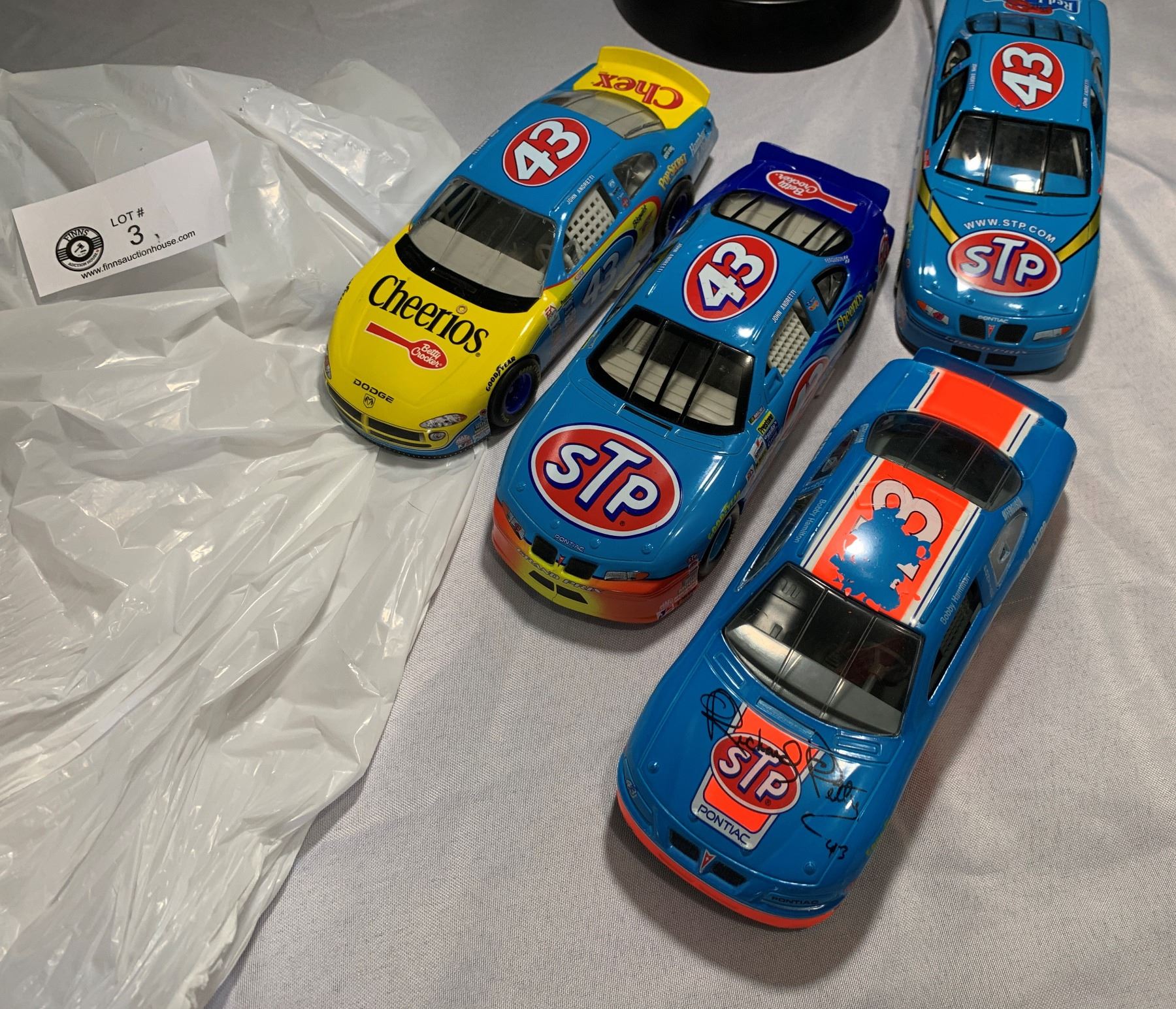 Diecast 1/24 Cars: Top Picks & Reviews